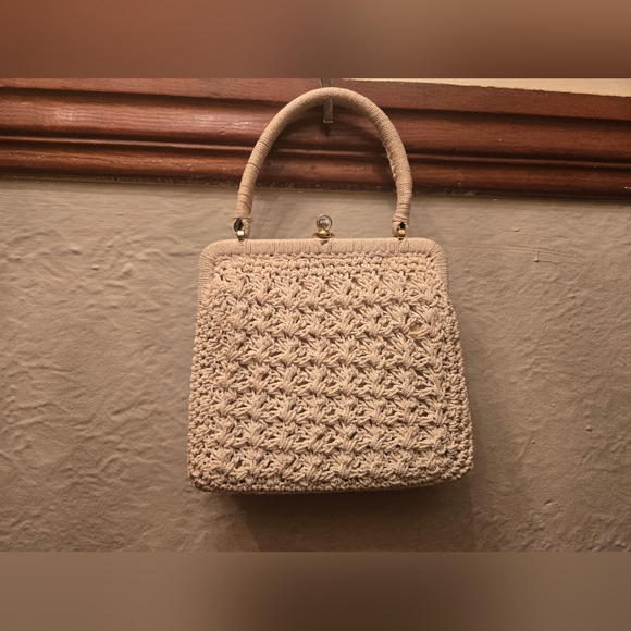 Vintage 60s Crochet Top Handle Handbag Ivory Kiss Lock - Picture 3 of 7